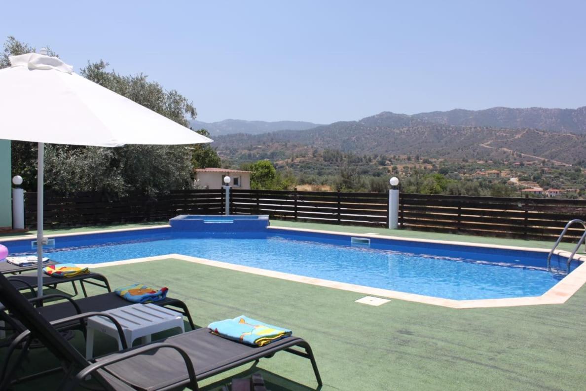 Yiannos House Villa Evrykhou Exterior photo