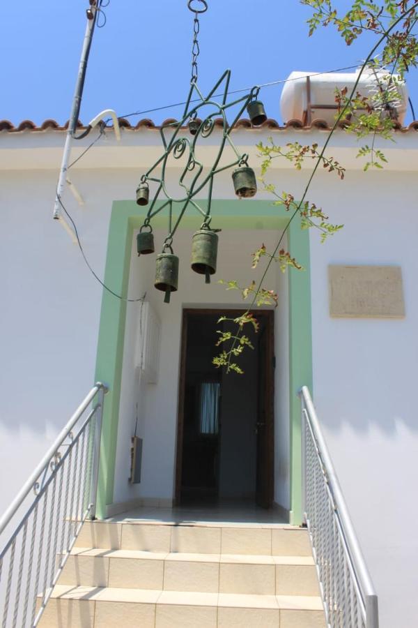 Yiannos House Villa Evrykhou Exterior photo